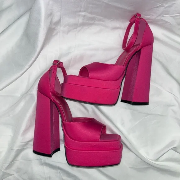 Public Desire Hot Pink Platform Barbie Inspired 70’s Retro Sexy Heel size UK 4 - Picture 11 of 12